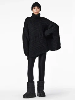 TWIST Oversize Knit Sweater